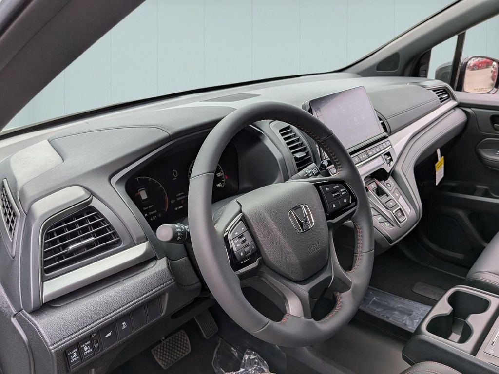 2026 Honda Odyssey Sport L - Photo 12