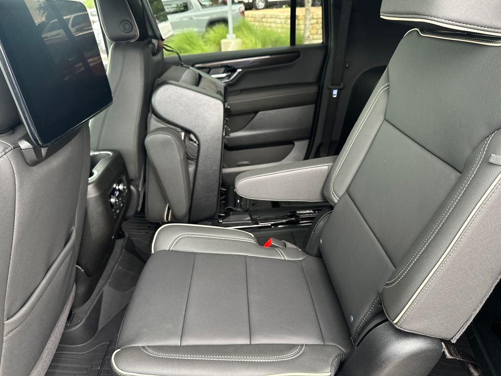 New 2026 Silver GMC Elevation image 37