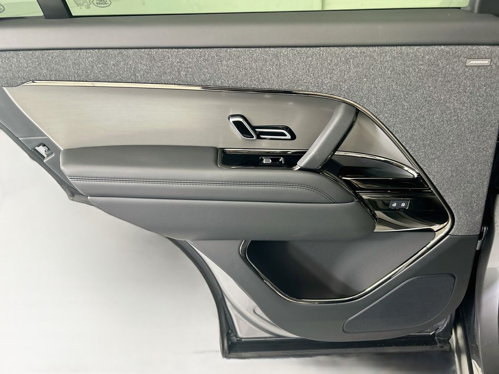 Used 2025 Gray Land Rover S image 25