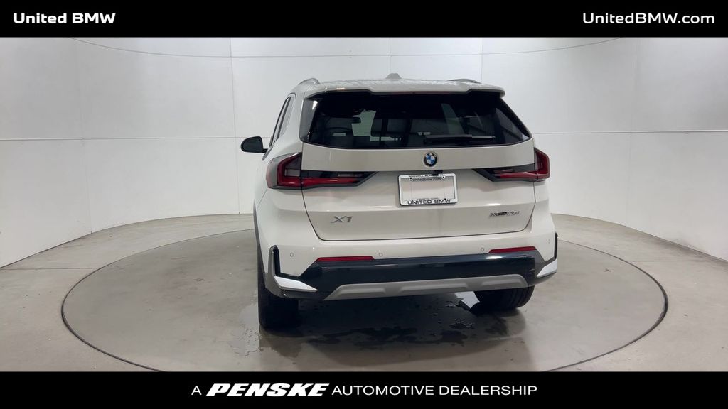 Thumbnail: 2023 BMW X1 - 7