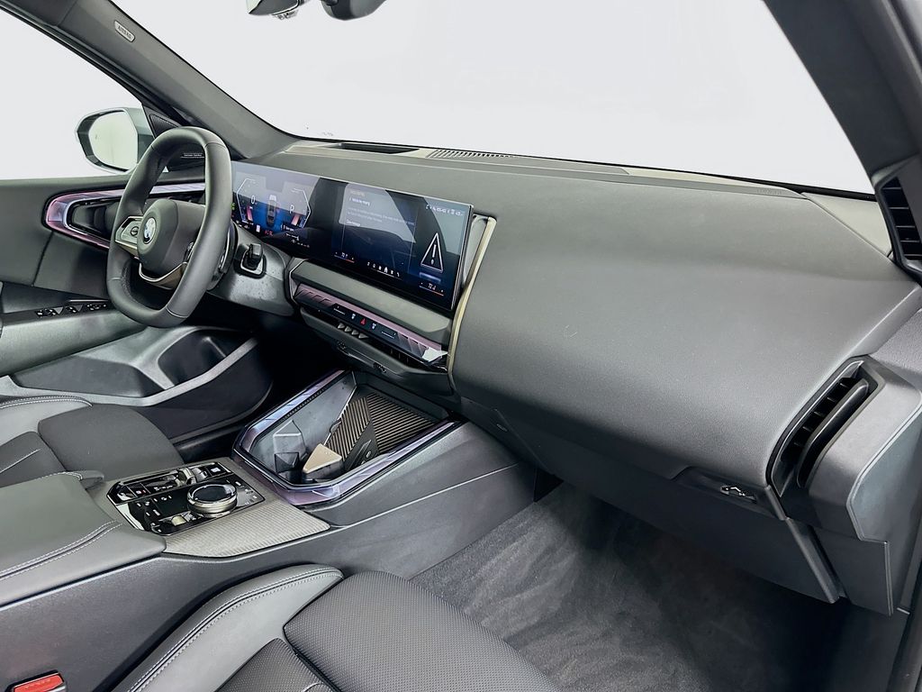 Thumbnail: 2025 BMW X3 - 28