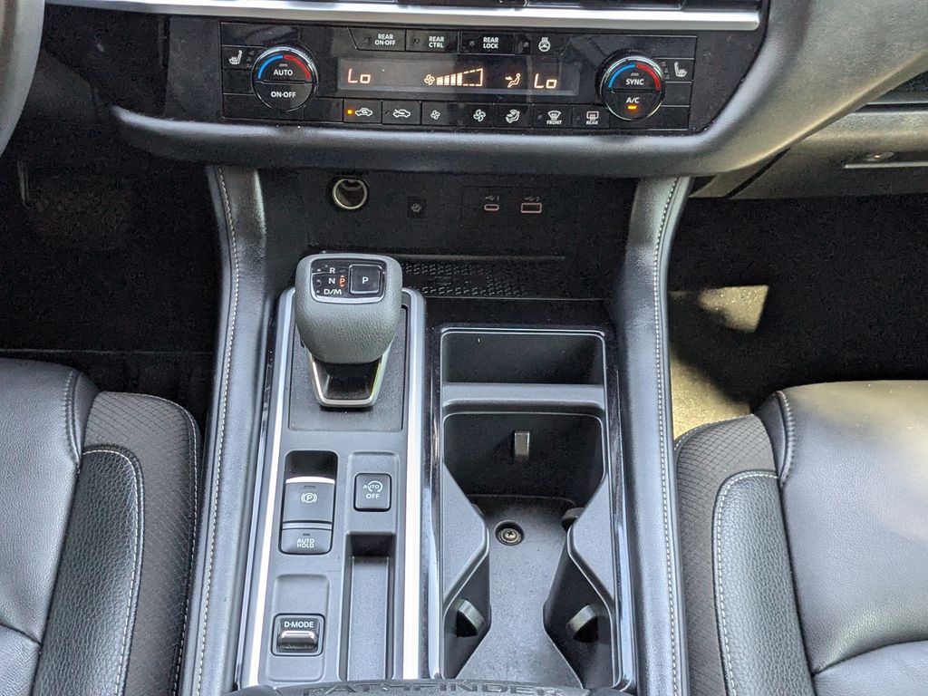 Used 2025 Nissan Pathfinder SUV