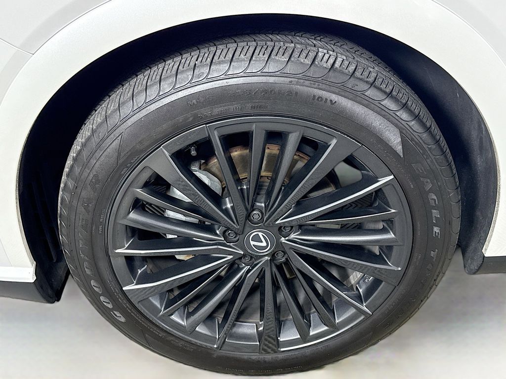 Thumbnail: 2025 Lexus RX - 32