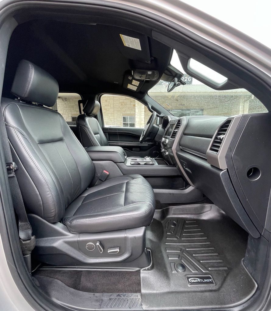 2019 Ford Expedition XLT Silver at Autostrade