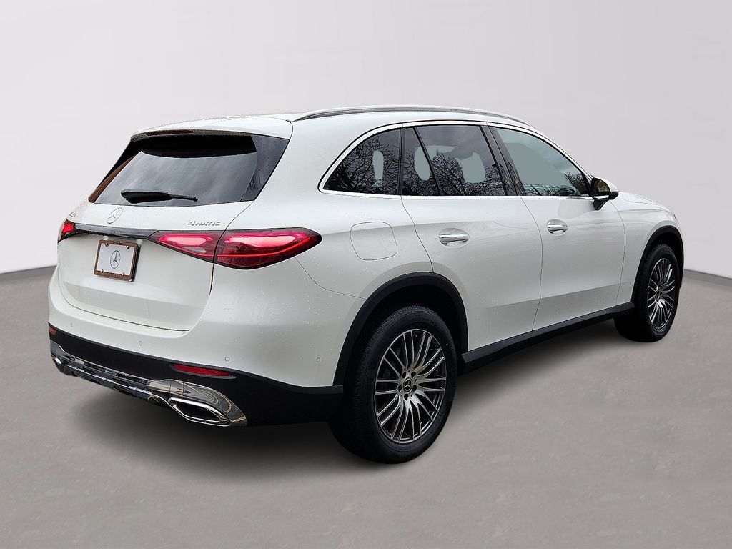 Thumbnail: 2026 Mercedes-Benz GLC - 3
