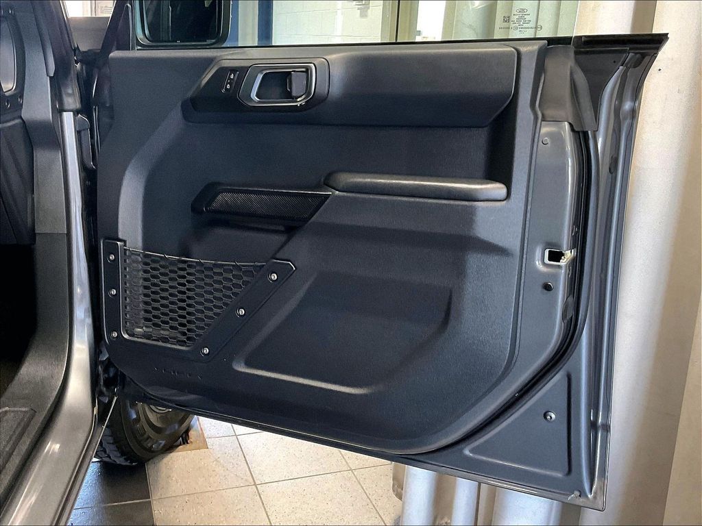 2025 Ford Bronco — photo 12