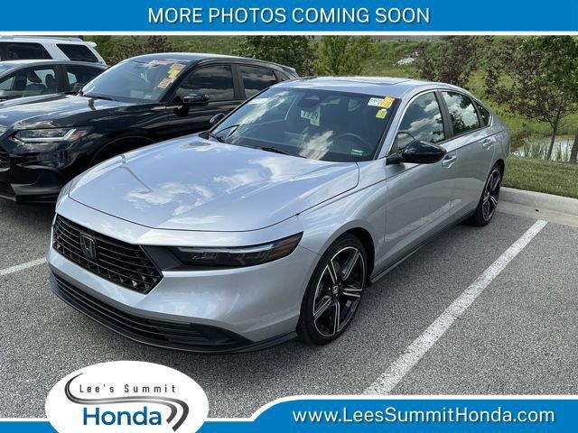Solar Silver Metallic 2025 Honda Accord Hybrid Sedan Front-Wheel Drive Continuously Variable Transmission
