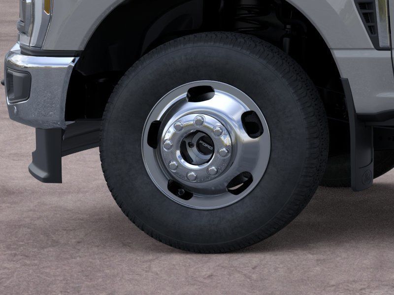 New 2026 White Ford Lariat image 25