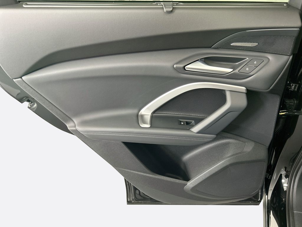 Thumbnail: 2026 Audi Q5 - 25
