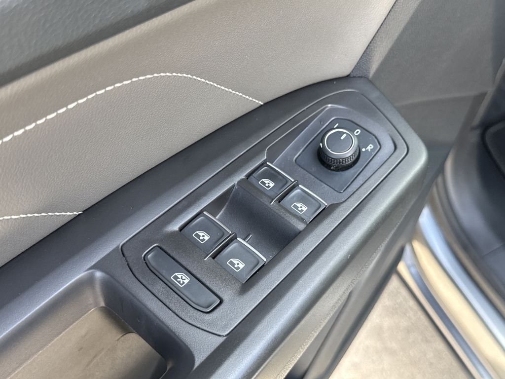 2022 Volkswagen Atlas 3.6L V6 SE w/Technology  at Bayway Cadillac of The Woodlands