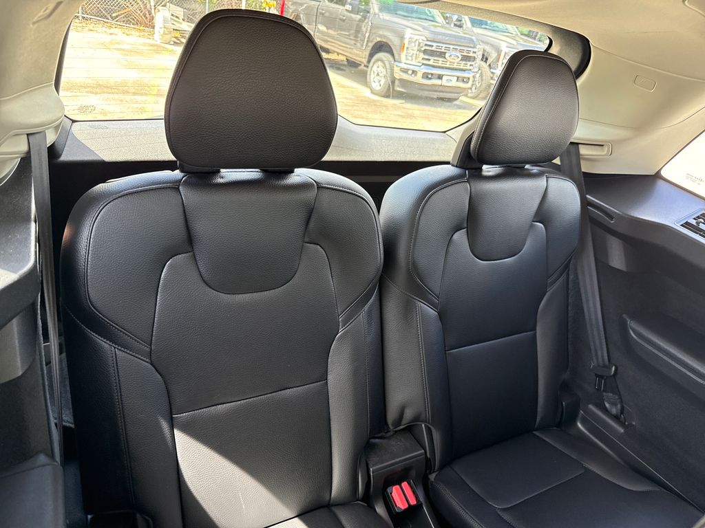 Certified Used 2018 Gray Volvo T6 Momentum image 27