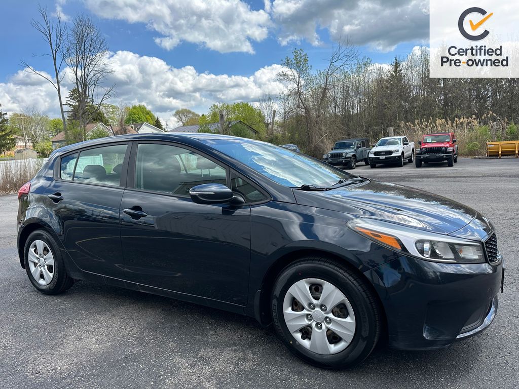Gravity Blue 2017 Kia Forte5 Hatchback Front-Wheel Drive 6-Speed Automatic