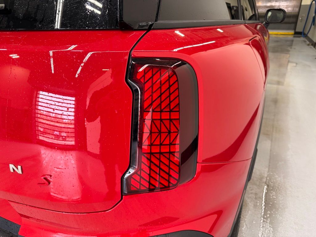 2025 MINI Cooper Countryman Iconic 5