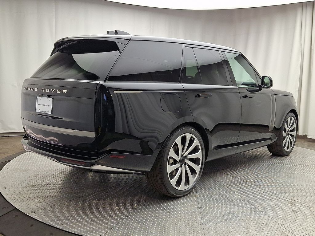 Thumbnail: 2026 Land Rover Range Rover - 3