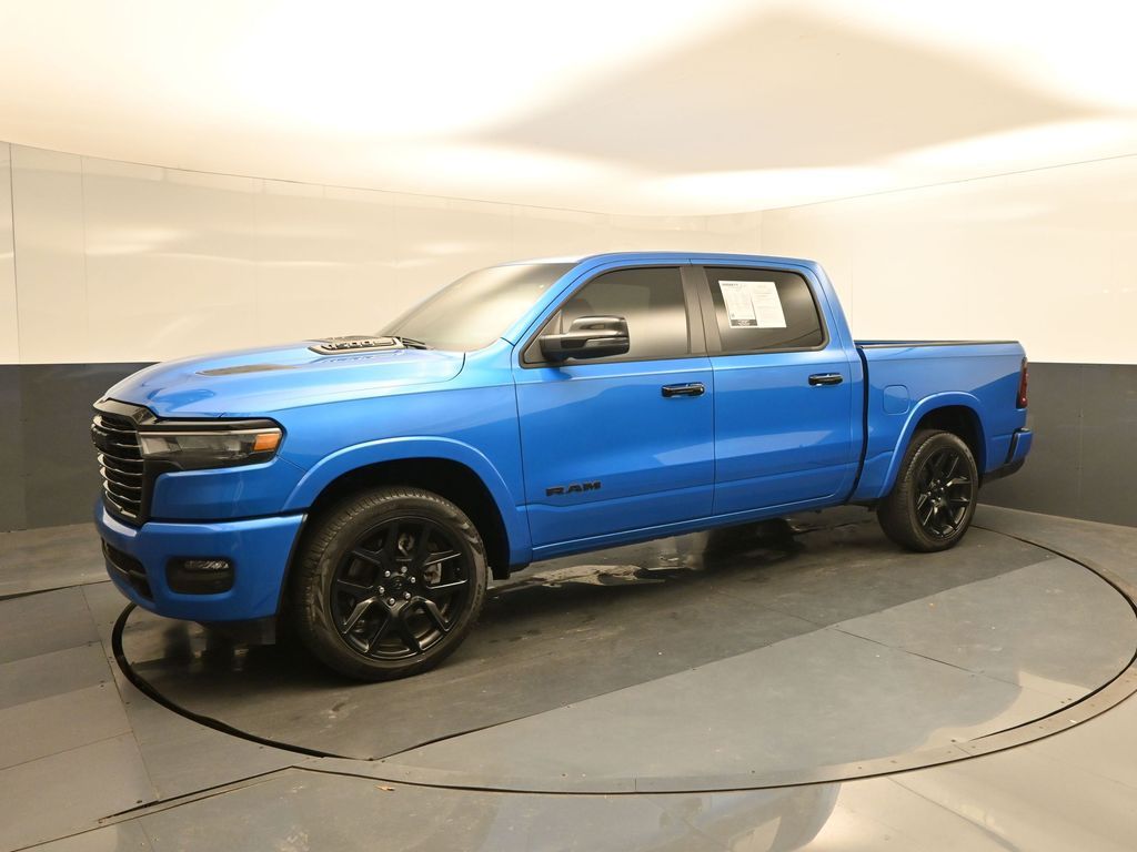 2025 RAM 1500 Laramie Crew Cab 4WD