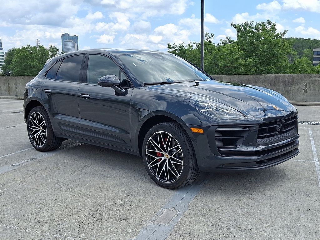 Thumbnail: 2025 Porsche Macan - 7