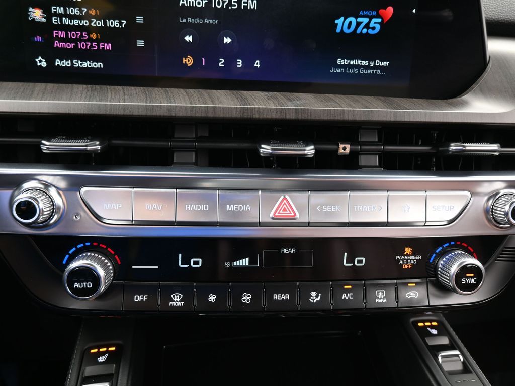 Used 2023 Glacial White Pearl Kia SX image 30