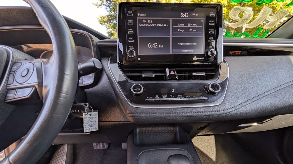 Used 2021 Toyota Corolla SE 4D Sedan