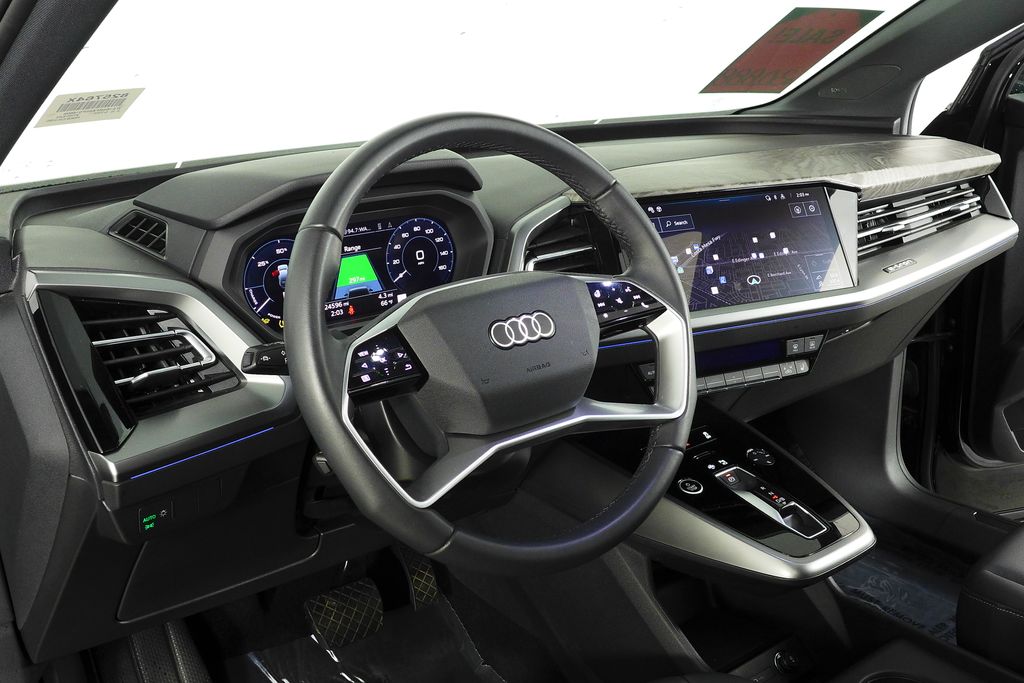 Thumbnail: 2025 Audi Q4 e-tron - 31