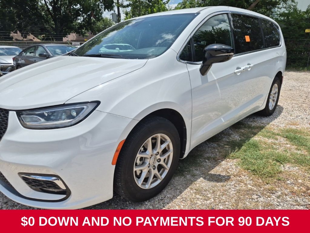 Bright White Clearcoat 2025 Chrysler Pacifica Minivan Front-Wheel Drive 9-Speed Automatic