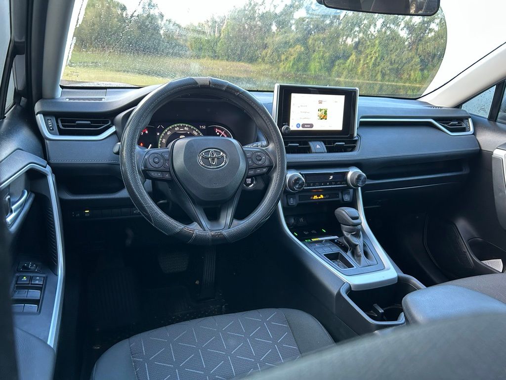 Thumbnail: 2024 Toyota RAV4 - 12