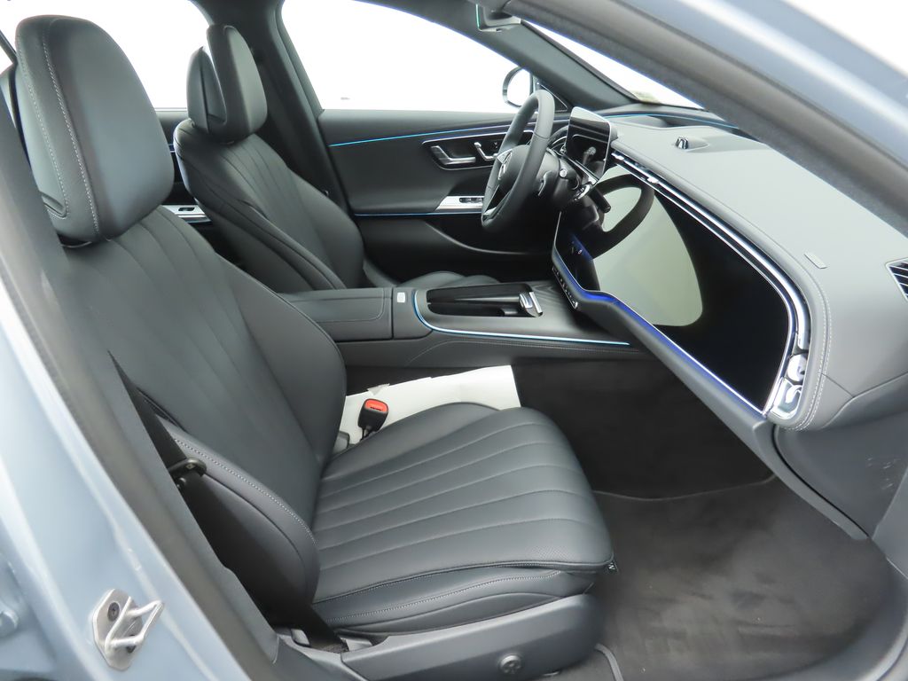 Thumbnail: 2026 Mercedes-Benz E-Class - 20