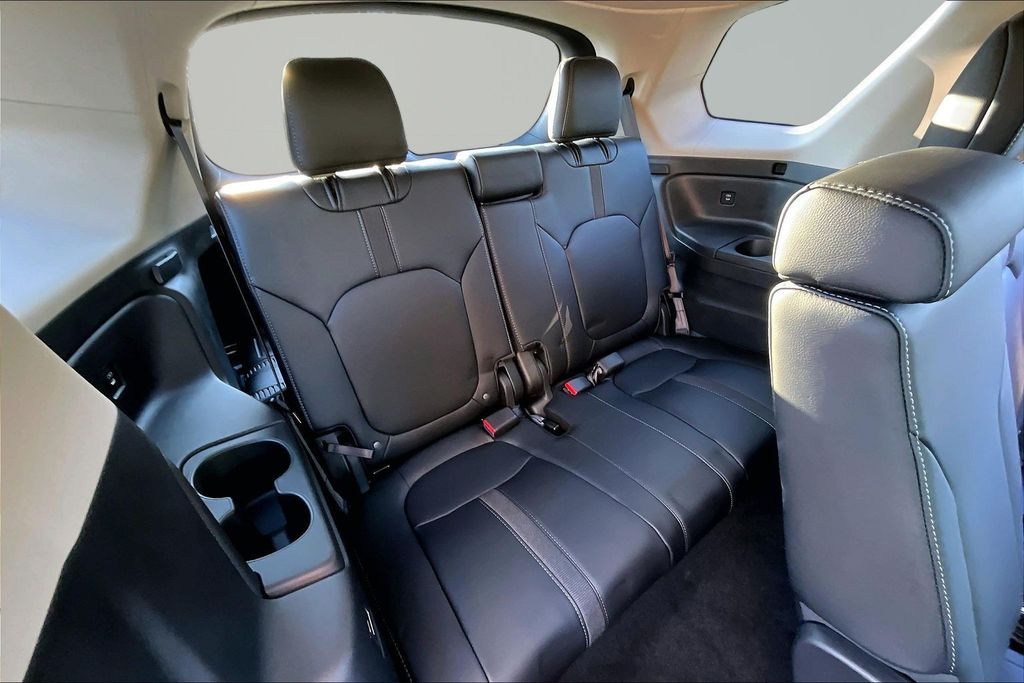 2025 Honda Pilot EX-L - Photo 18