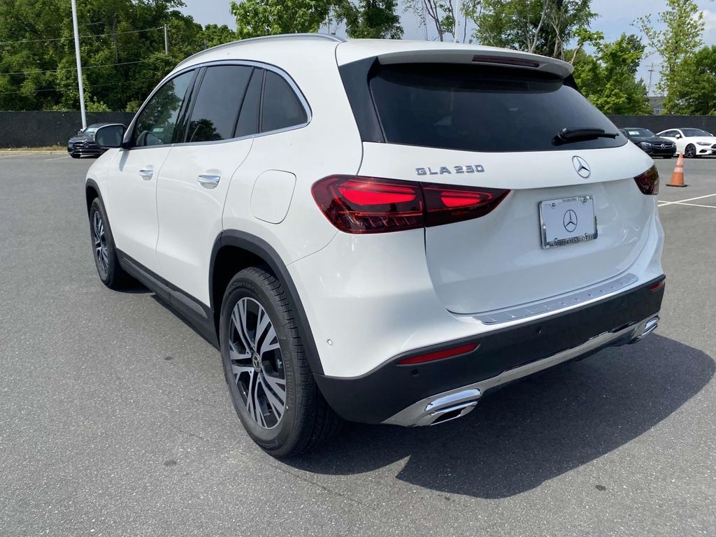 2025 Mercedes-Benz GLA 250 8