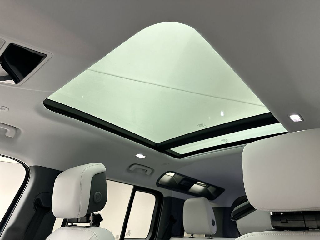 Thumbnail: 2026 Land Rover Defender - 11