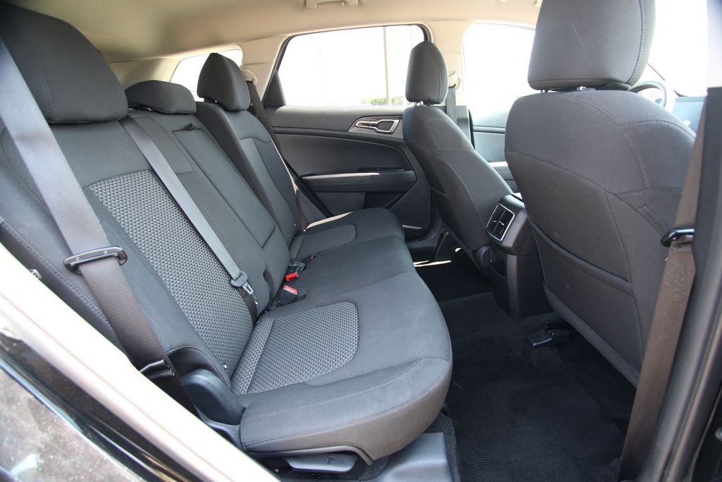 Used 2024 Kia Sportage SUV