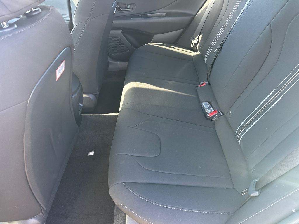 Used 2025 Gray Hyundai SEL Sport image 20