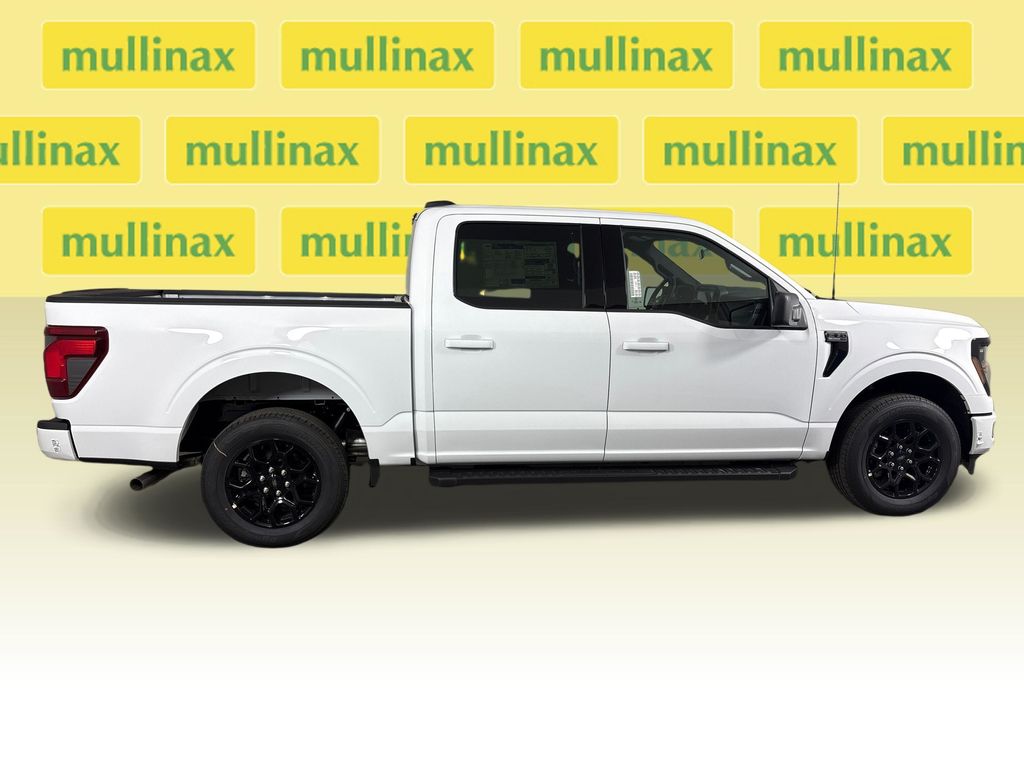 New 2026 White Ford XLT image 2