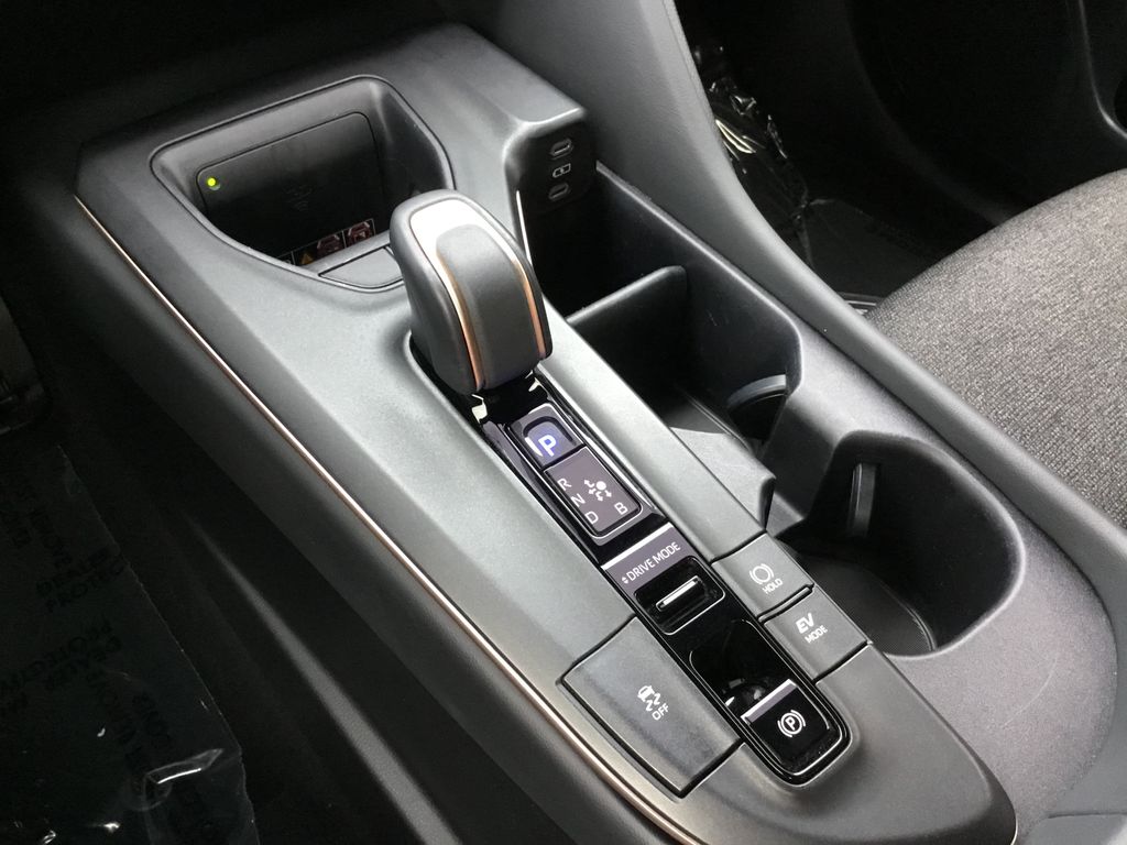 Thumbnail: 2023 Toyota Crown - 23