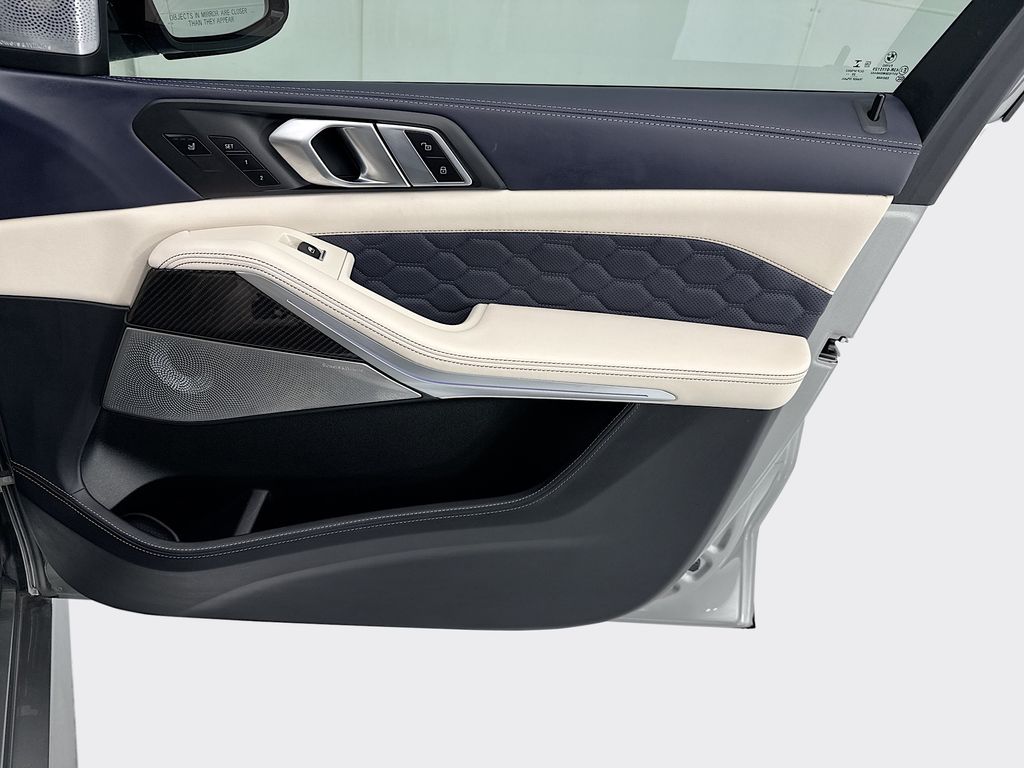 Thumbnail: 2021 BMW X5 - 24