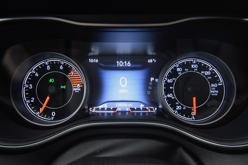 used 2019 Jeep Cherokee car, priced at $14,000