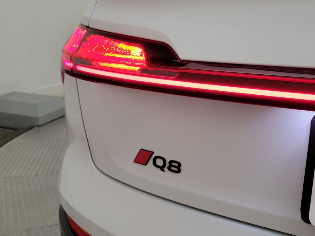 Thumbnail: 2024 Audi Q8 e-tron - 8