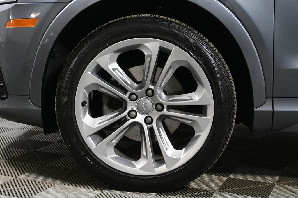 Thumbnail: 2016 Audi Q3 - 12