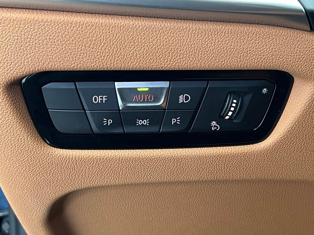 Thumbnail: 2025 BMW 4 Series - 25