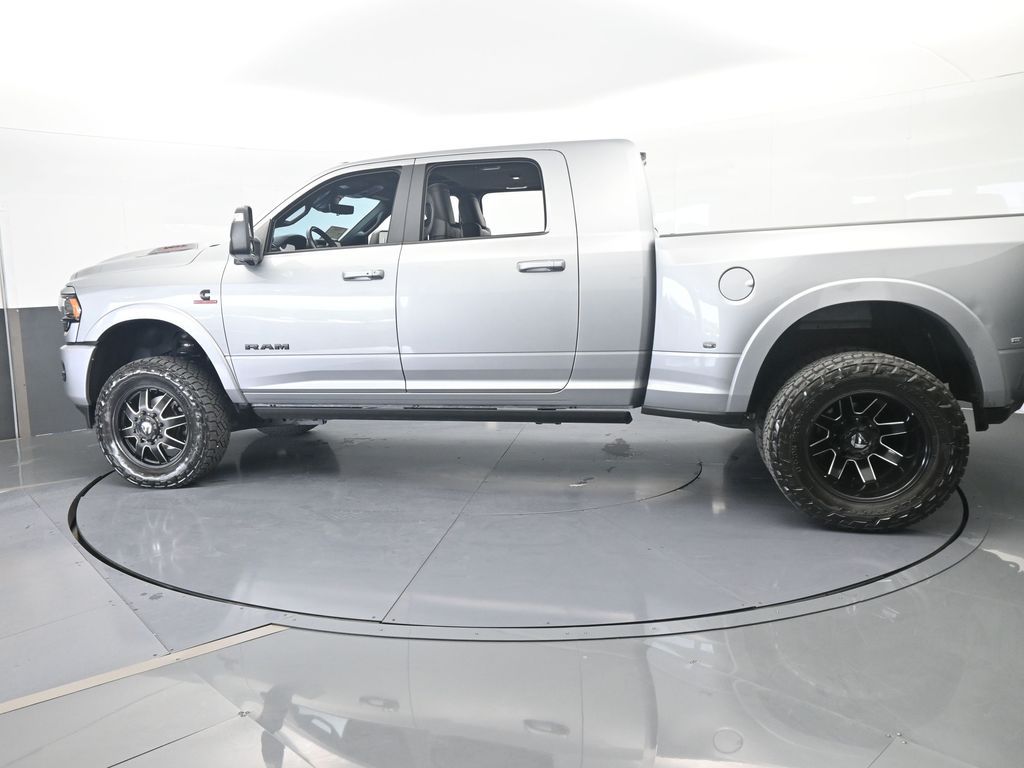 Used 2024 Billet Silver Metallic Clearcoat Ram Limited image 3