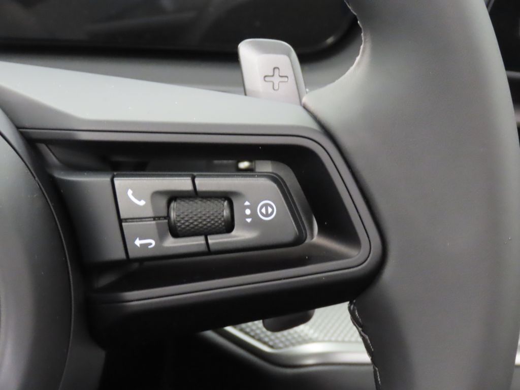 Thumbnail: 2026 Porsche Cayenne - 21