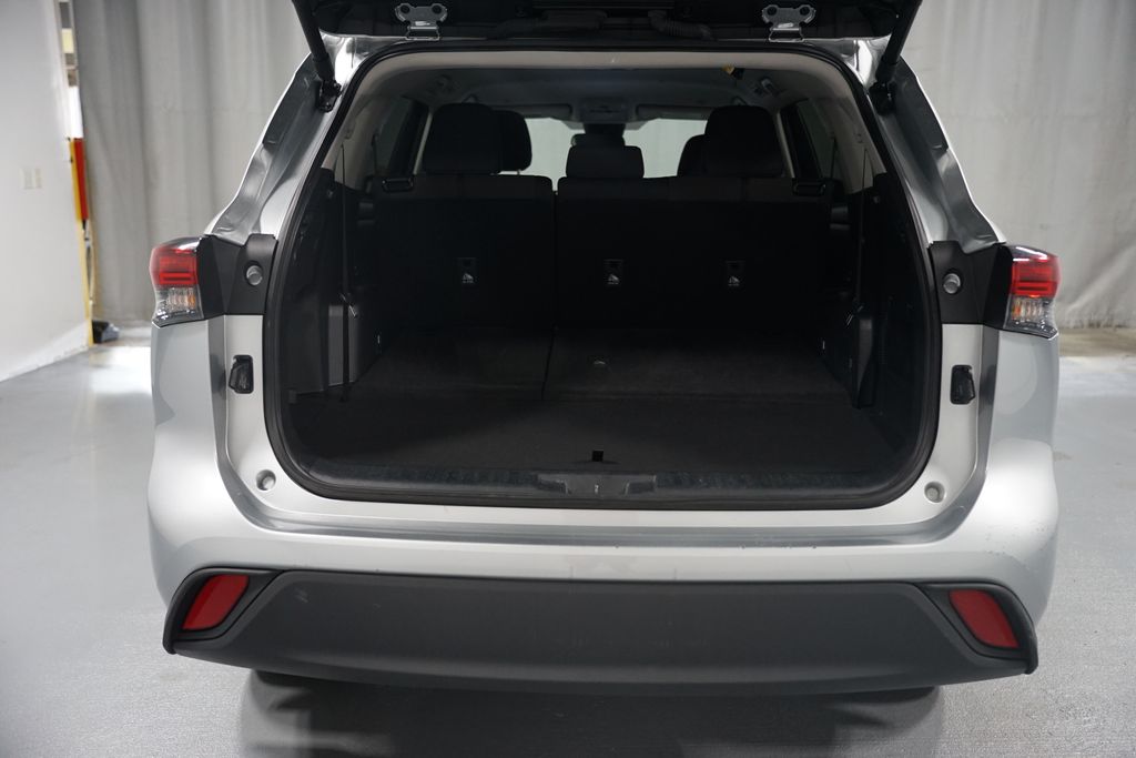 Thumbnail: 2024 Toyota Highlander - 26