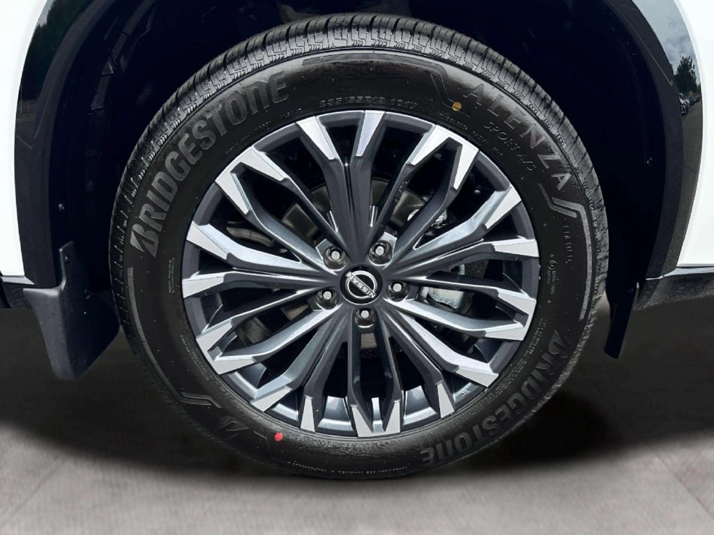 New 2026 Everest White Pearl Tricoat Nissan Platinum image 11