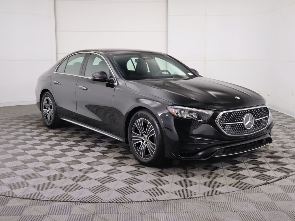 Thumbnail: 2026 Mercedes-Benz E-Class - 3