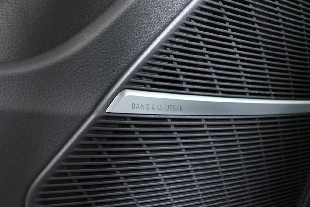 Thumbnail: 2026 Audi Q7 - 26