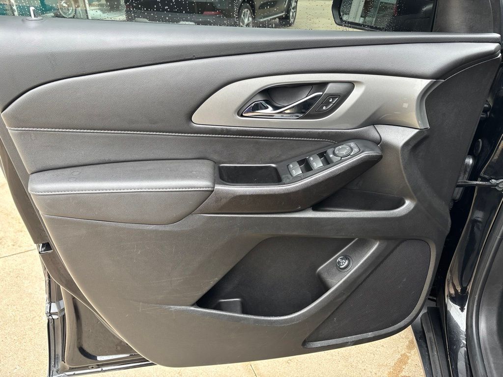 Used 2023 Chevrolet Traverse SUV