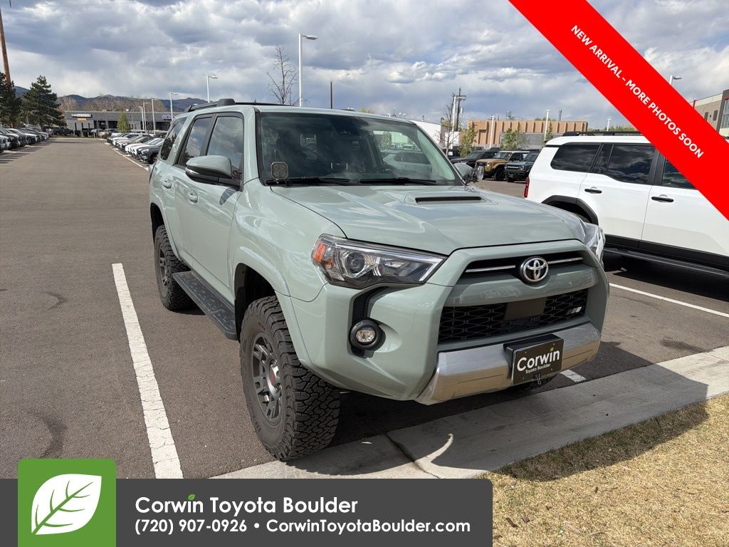 Lunar Rock 2022 Toyota 4Runner TRD Off-Road Premium 4WD SUV / Crossover Four-Wheel Drive 5-Speed Automatic