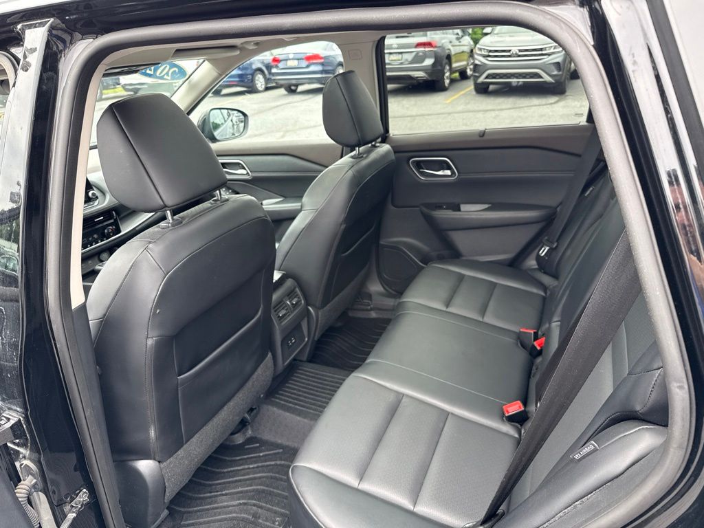 2021 Nissan Rogue SV Black at South Hills Kia