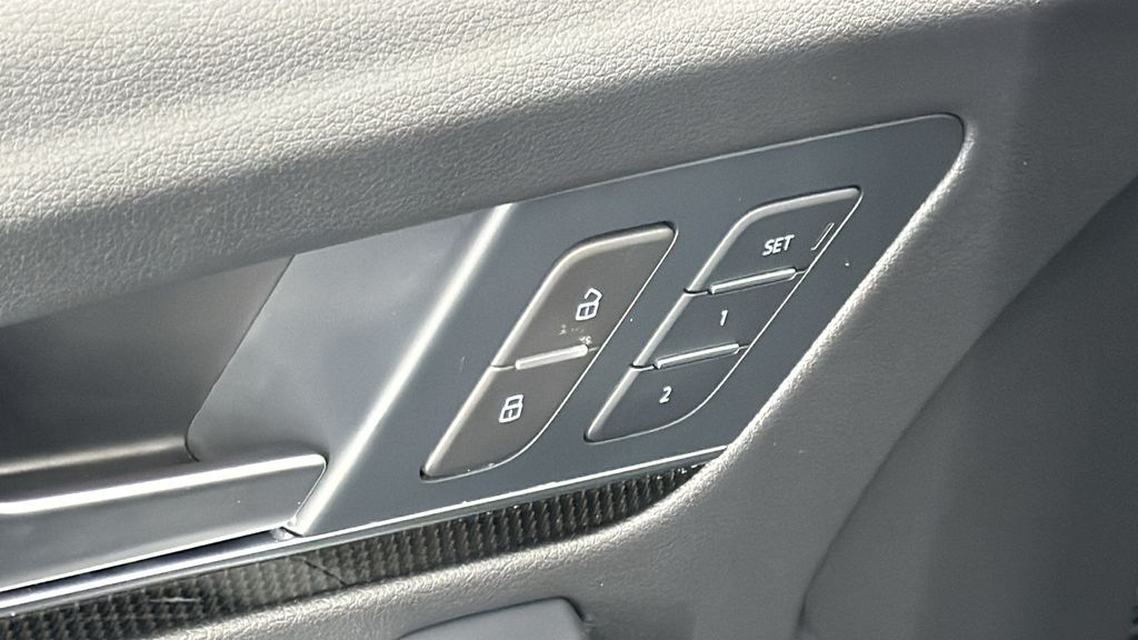 2022 Audi SQ5 Prestige 31
