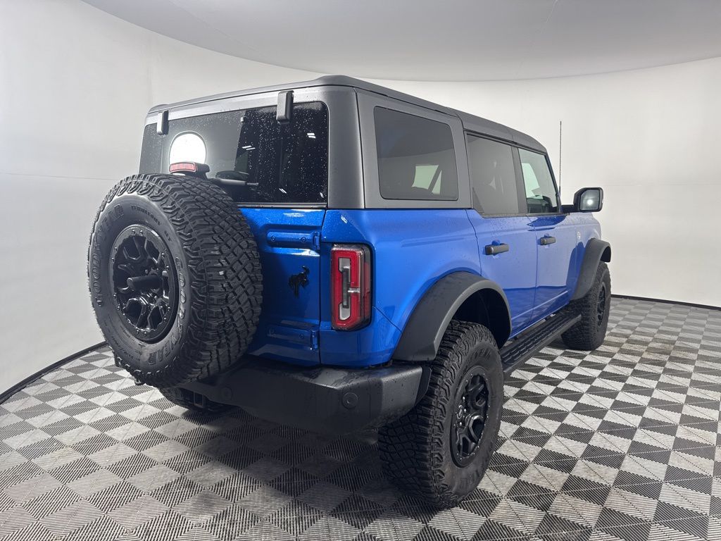 Thumbnail: 2022 Ford Bronco - 5