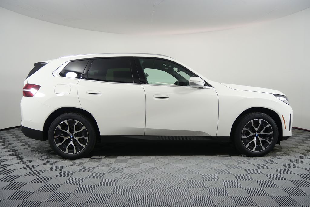 Thumbnail: 2026 BMW X3 - 2